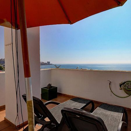 082 - Stunning Sea Views Beachfront Apartment Бенальмадена Екстер'єр фото